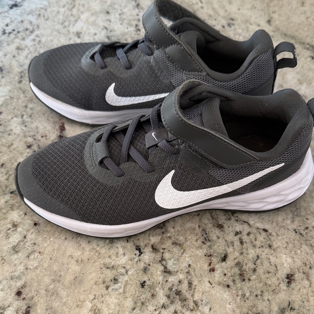 Nike Kids Dark Gray and White Sneakers